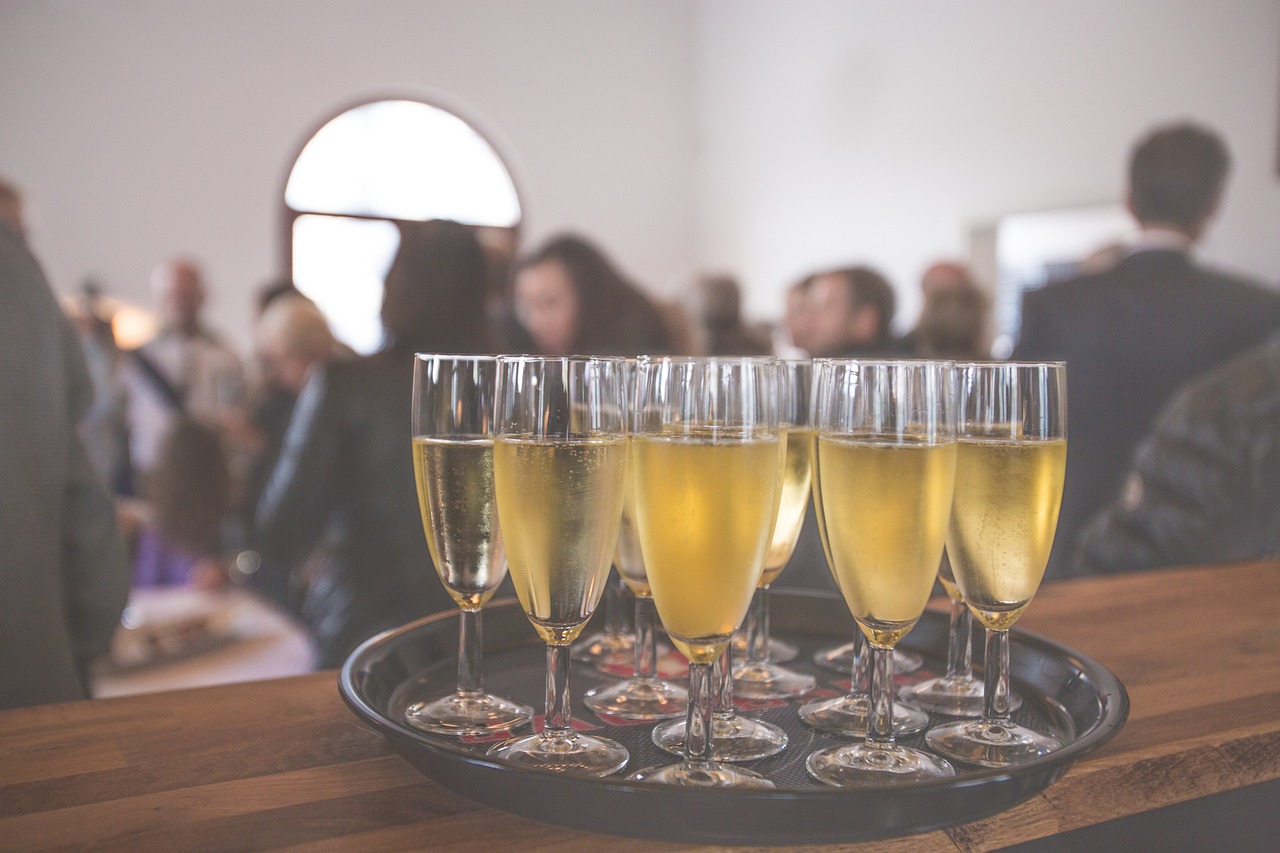 Comment Choisir le Bon Champagne pour un Anniversaire