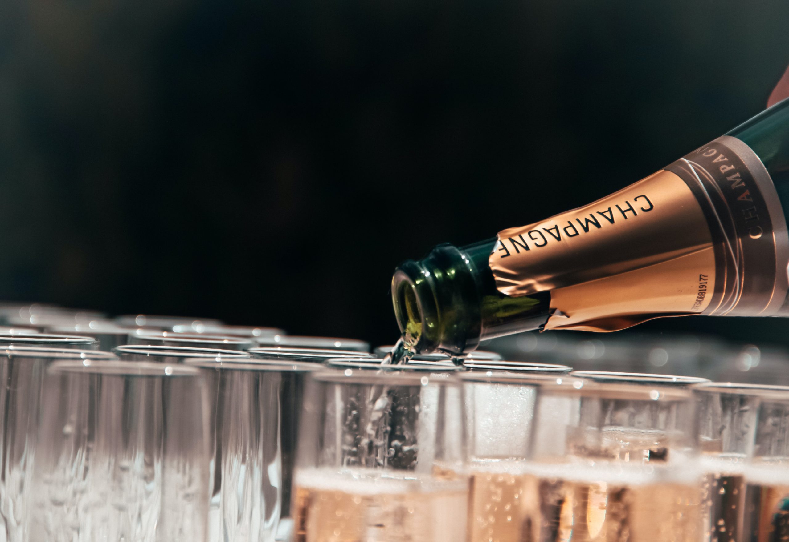 10 Astuces pour Trouver du Champagne de Qualité en Ligne